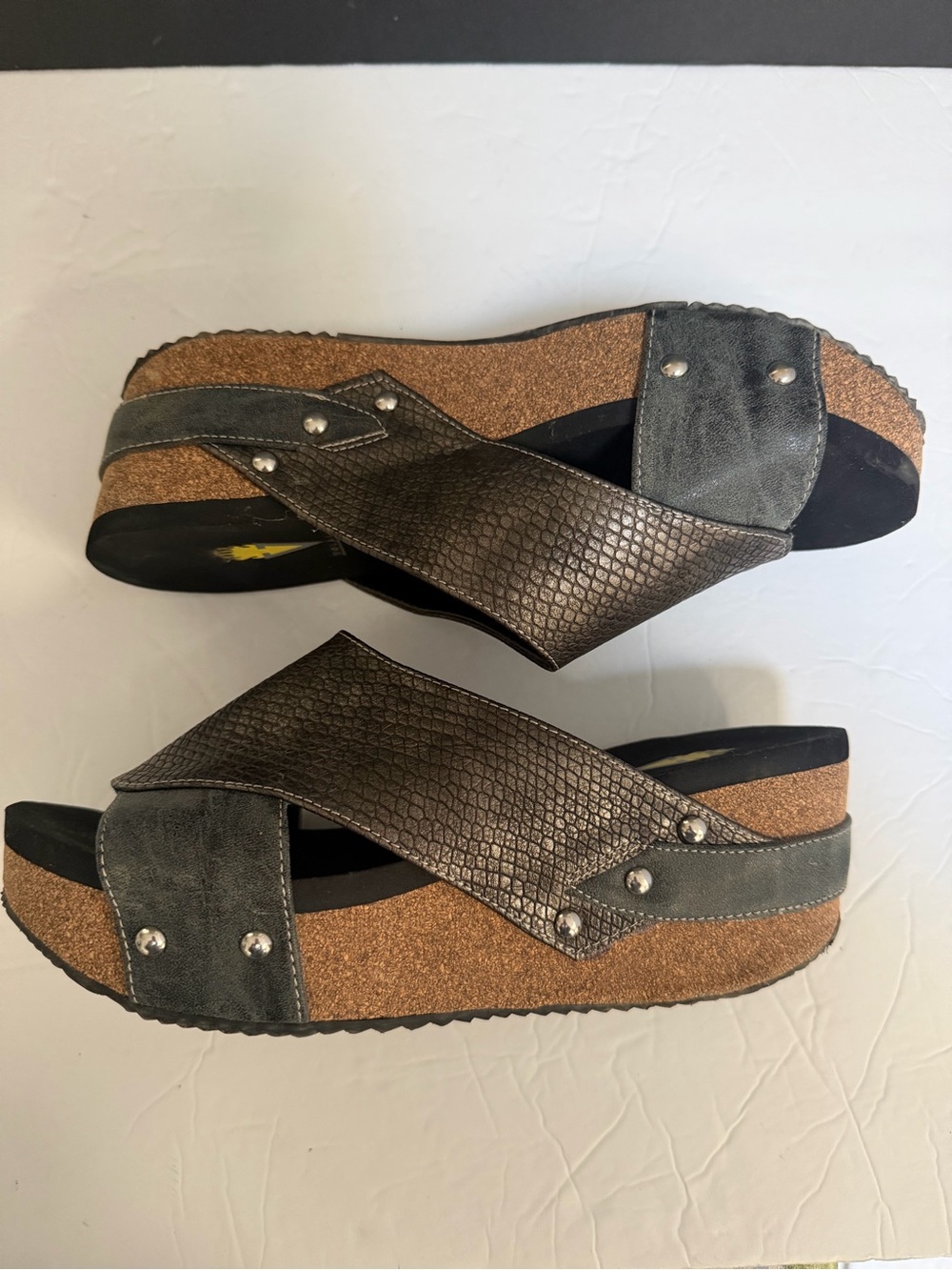 Volatile Wedge Sandals Women's Size 8 Brown/Gray Platform Slide On Comfort
